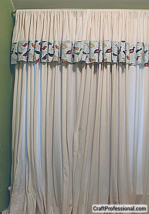 Easy baby room curtains made from flat sheets and accent fabric. Easy baby room curtains made from flat sheets and accent fabric.