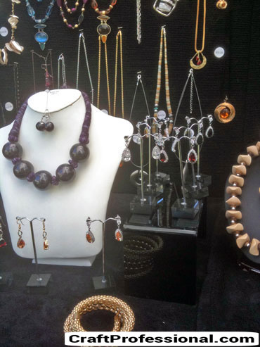 Jewelry Display Ideas for Selling on Consignment