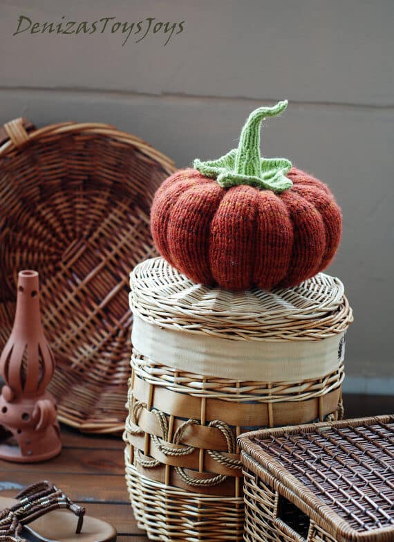 Pumpkin decoration knitting pattern by Deniza's Toys Joys