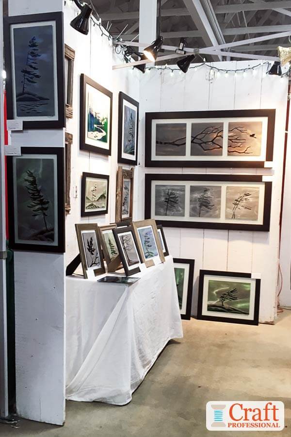 Display Stands For Art Shows