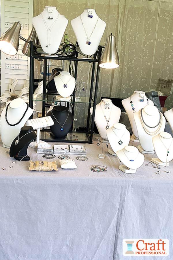 Tabletop lighting at a craft show Tabletop lighting at a craft show