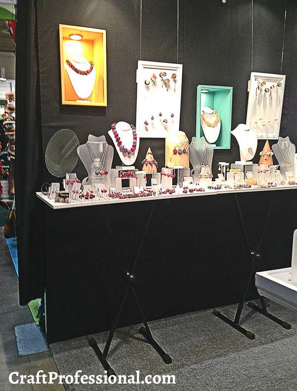 Jewelry Stands, Trade Show Displays, for Craft Shows, Display Case